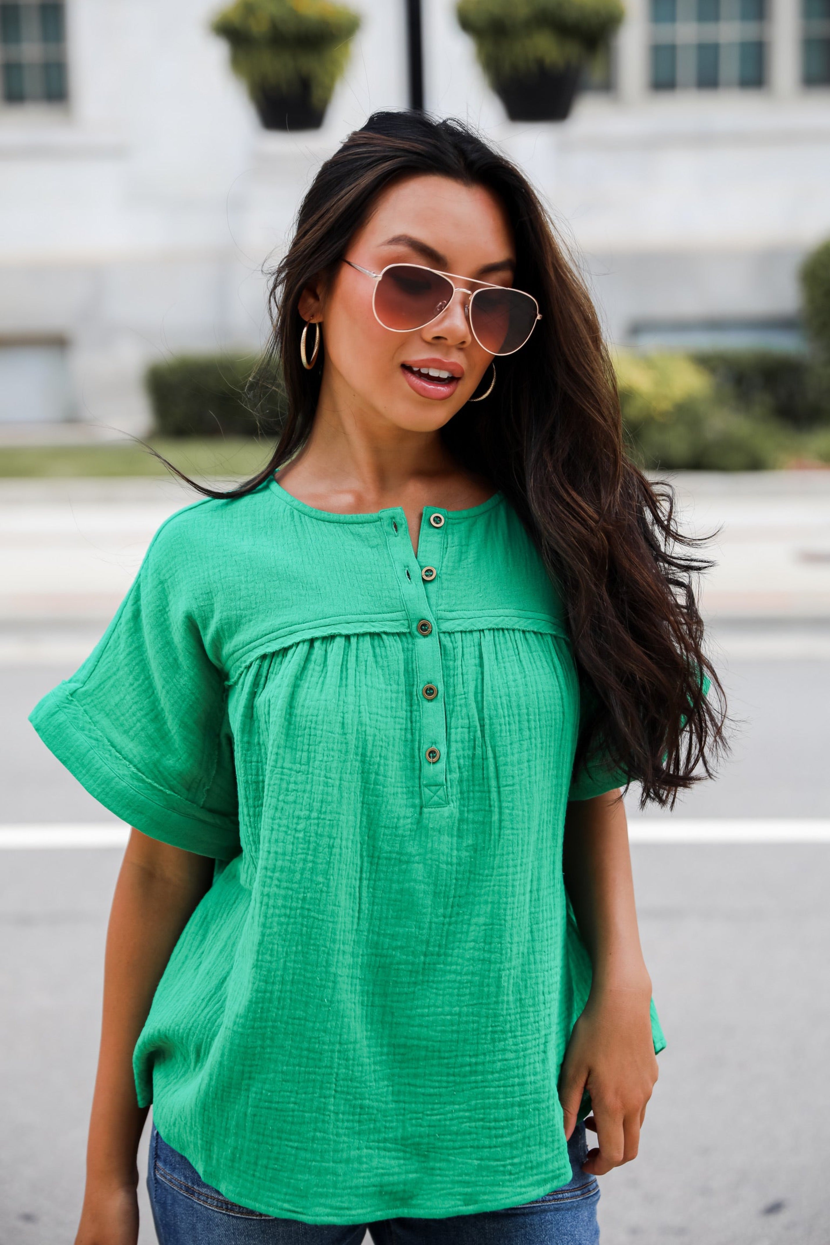 Sensational Instincts Kelly Green Linen Blouse