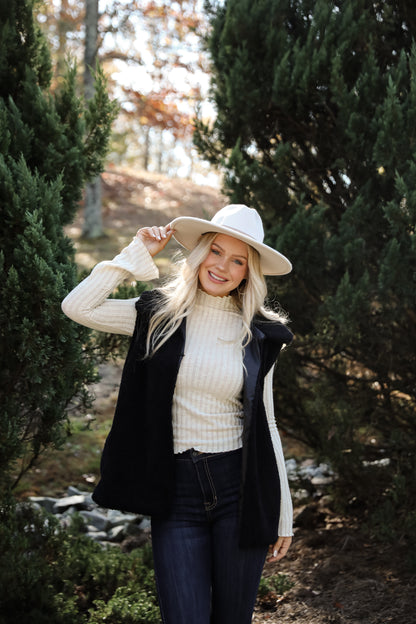 Coziest Crush Black Sherpa Vest