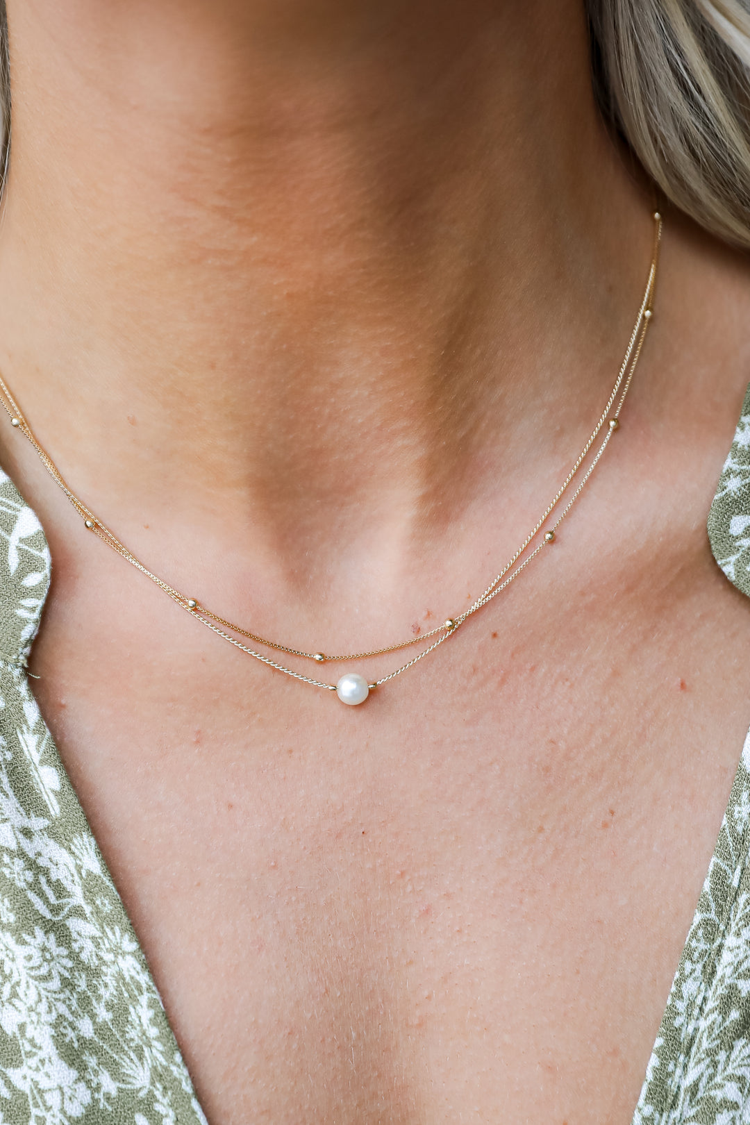 dainty necklaces