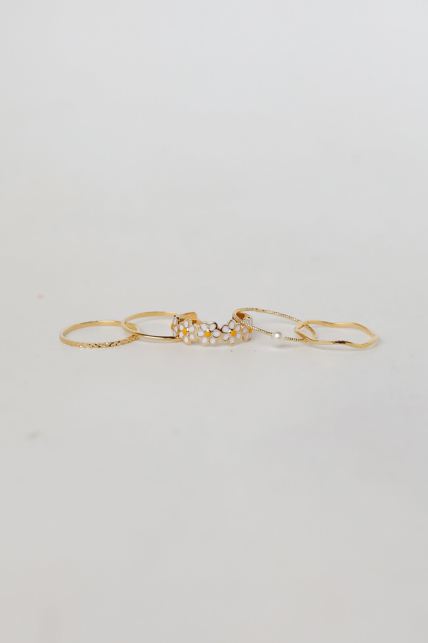 Gold Daisy Ring Set