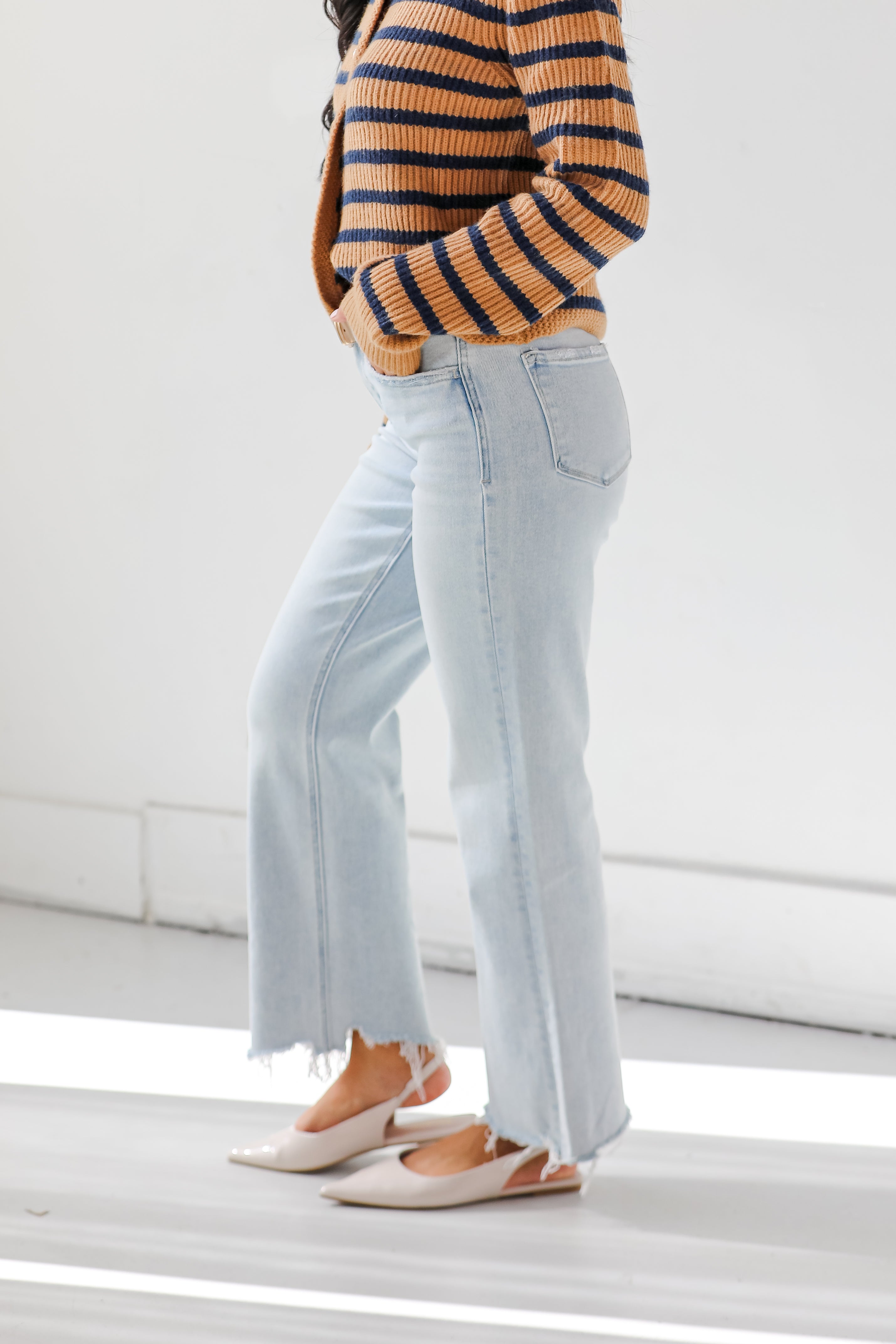 Aileeah Light Wash Slim Wide Leg Jeans