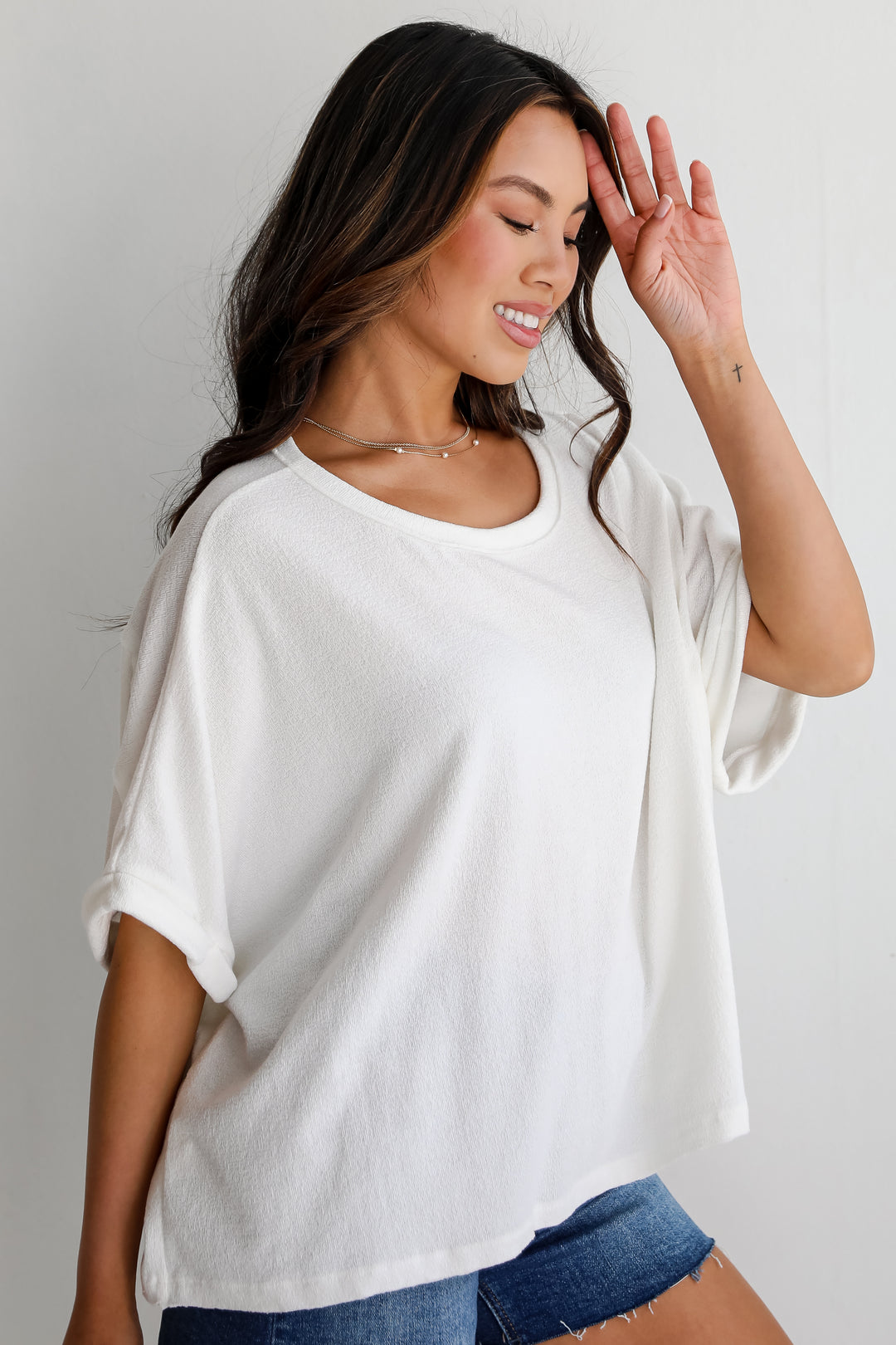 basic white tee