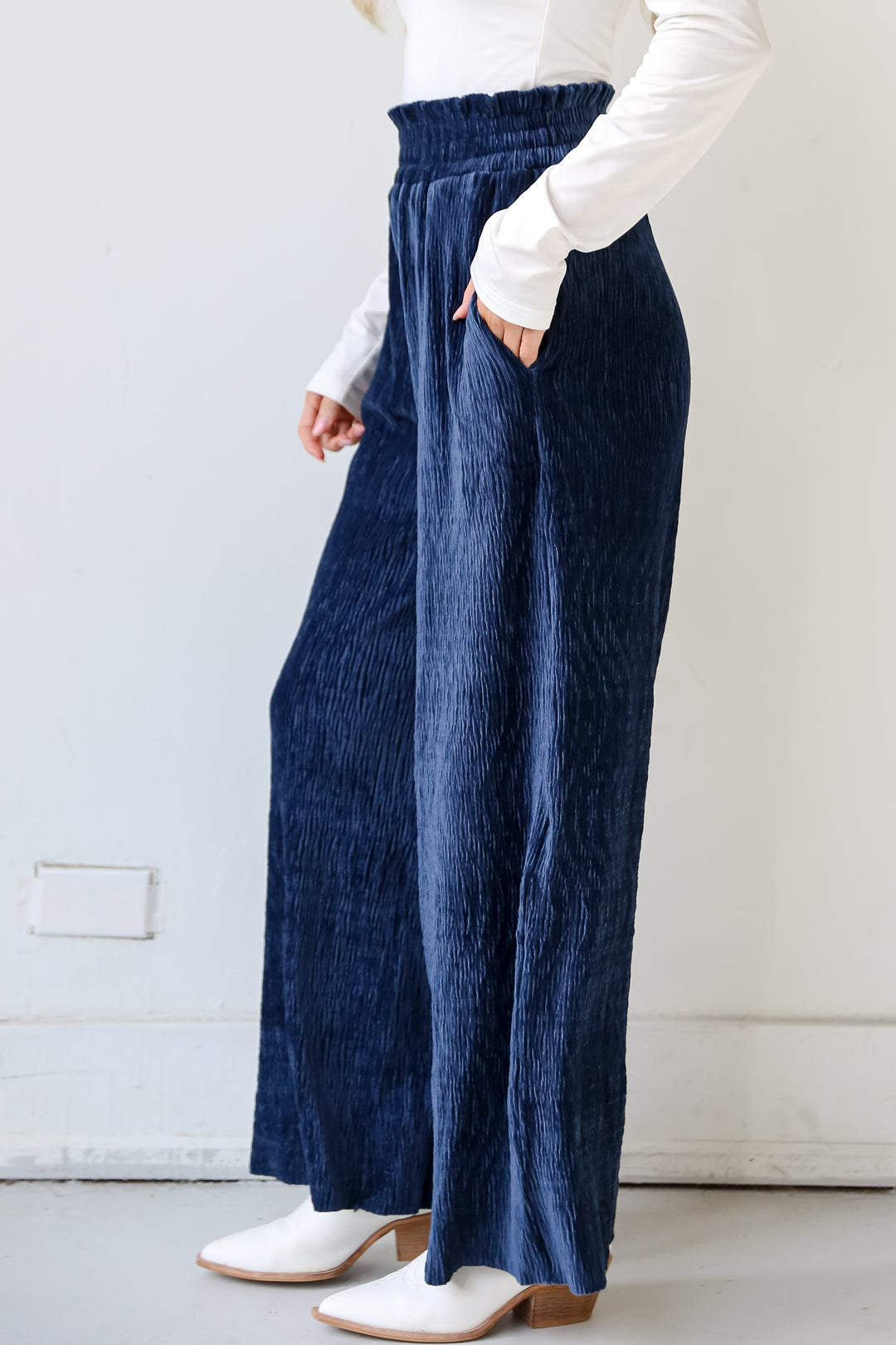 navy blue Velvet Plisse Pants