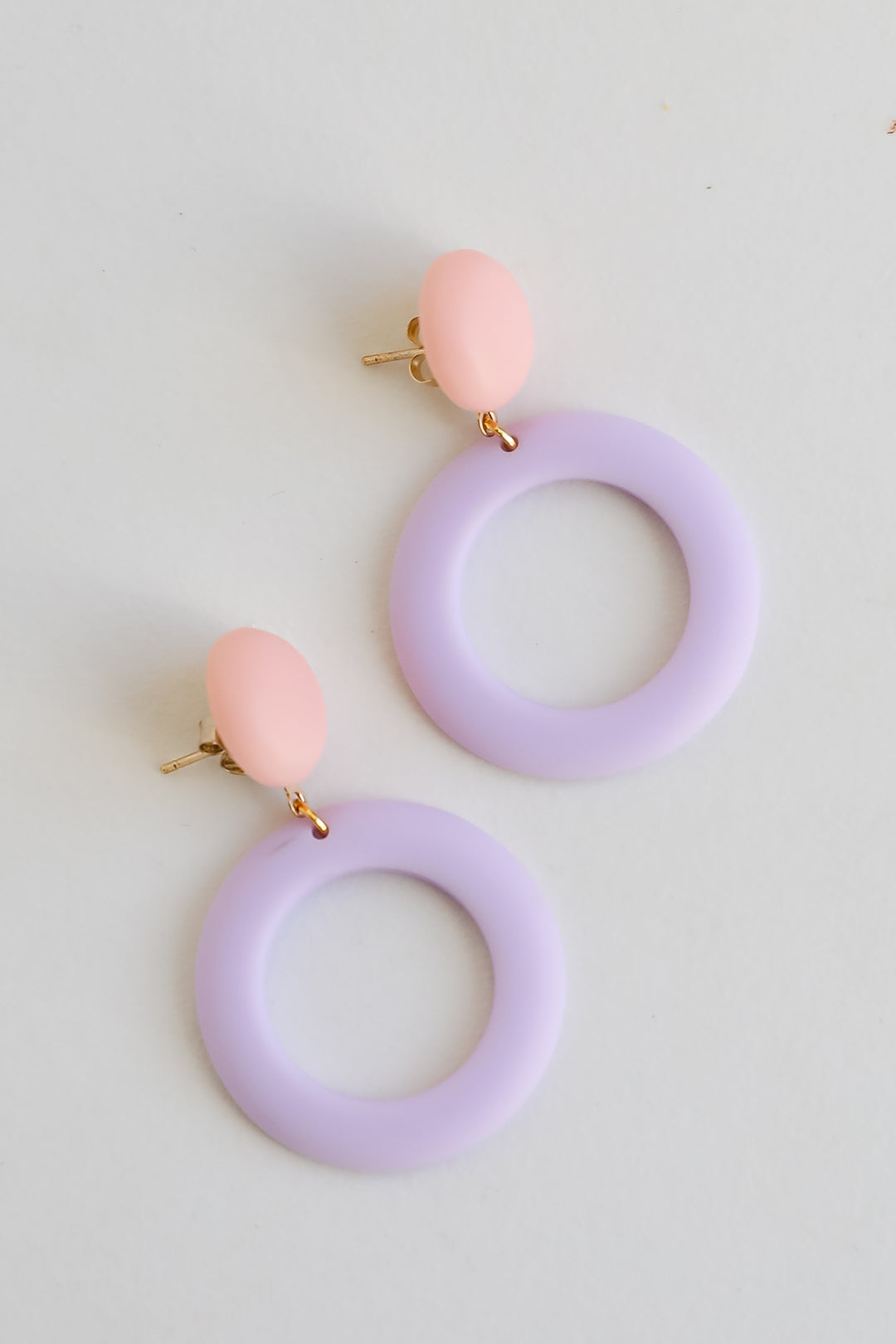 trendy earrings