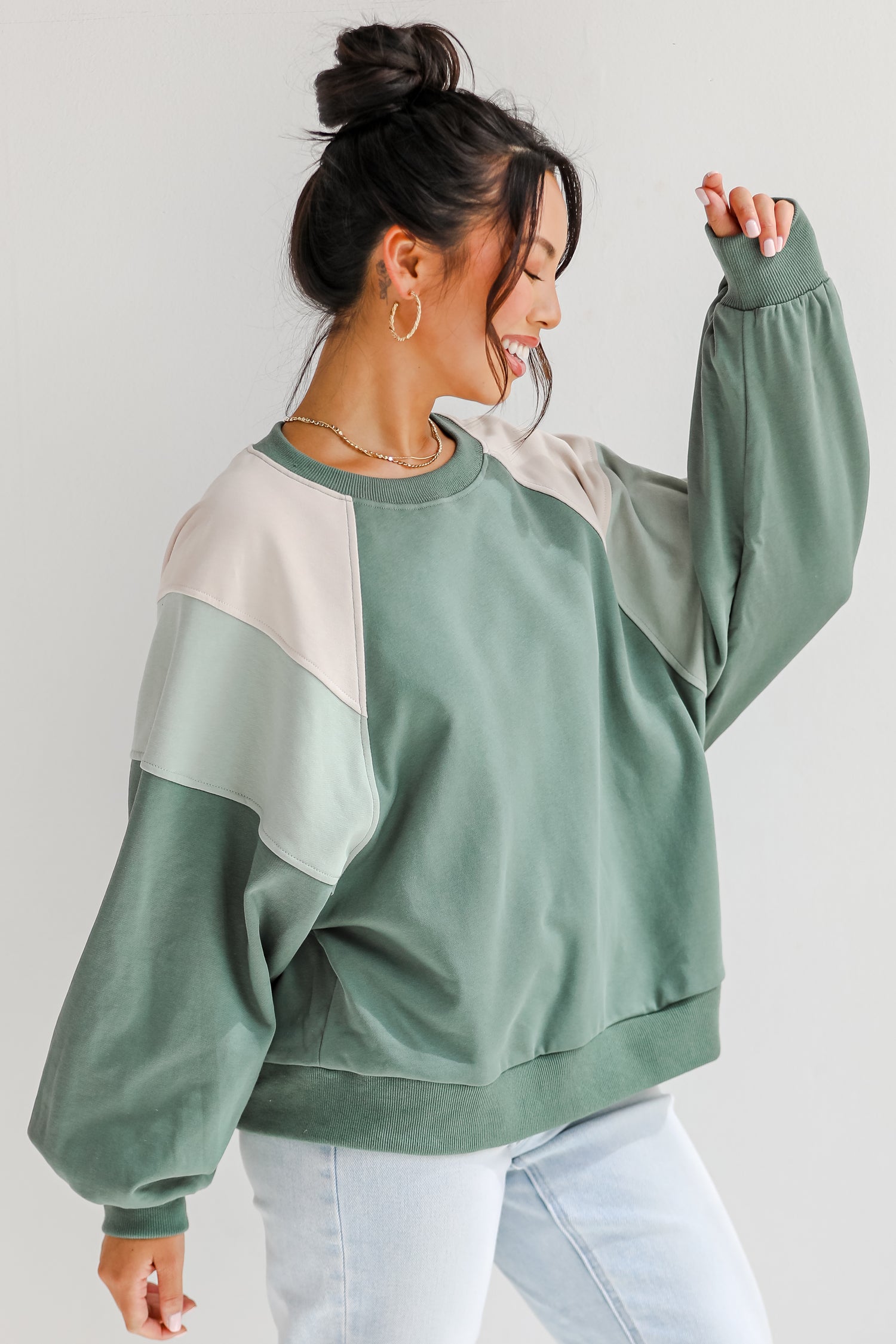 Seasonal Classic Color Block Pullover