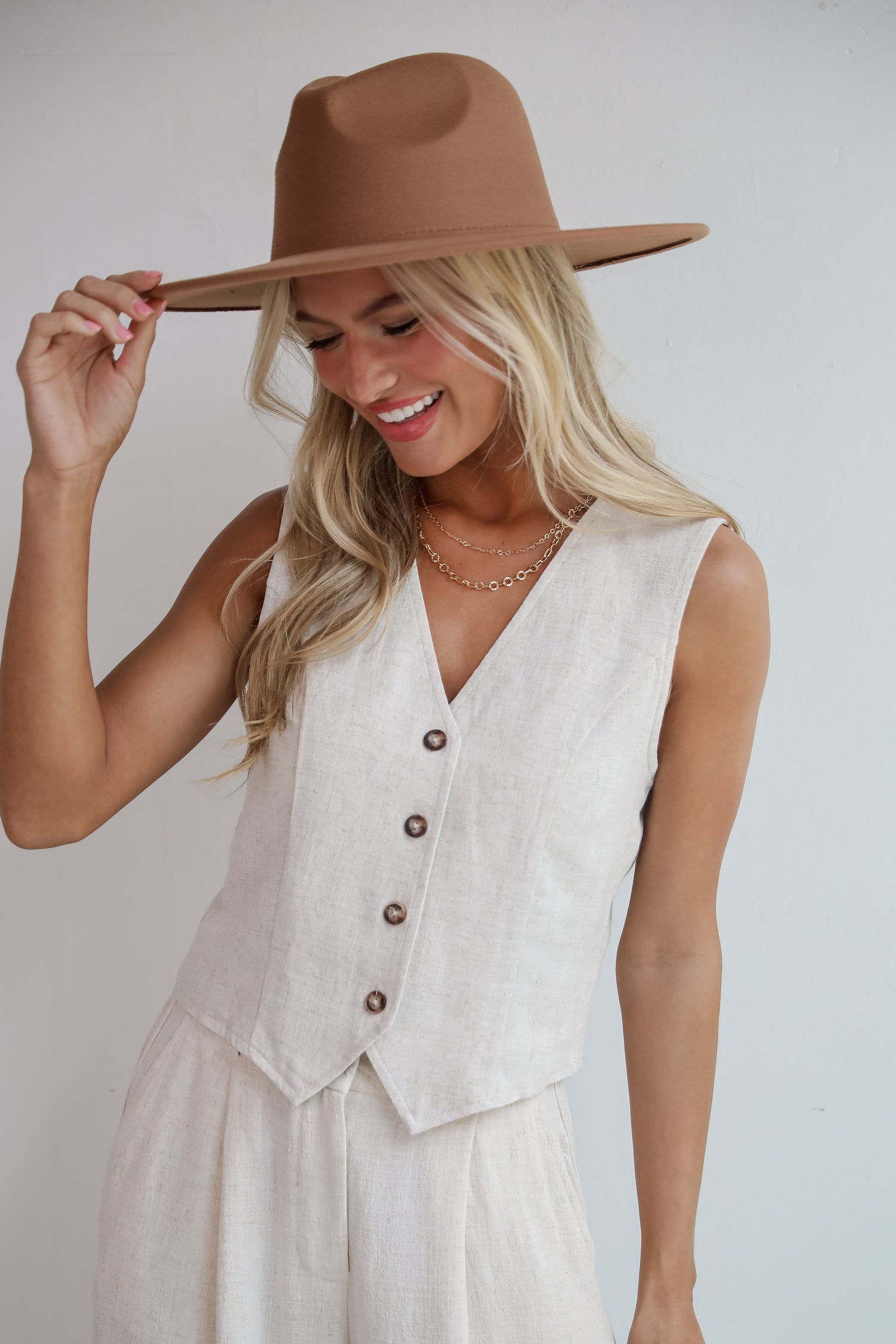 Sophisticated Era Linen Vest