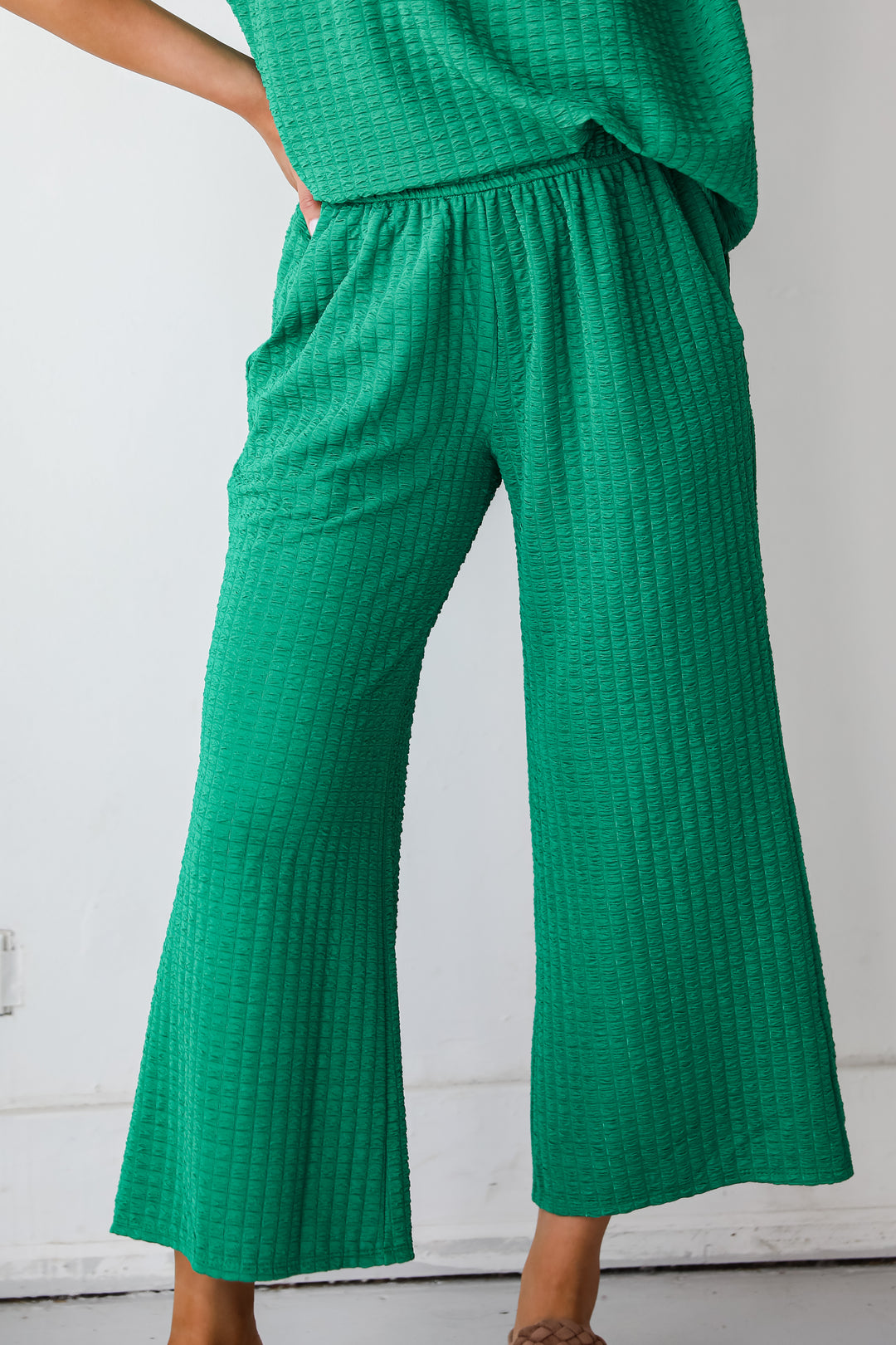 green pants