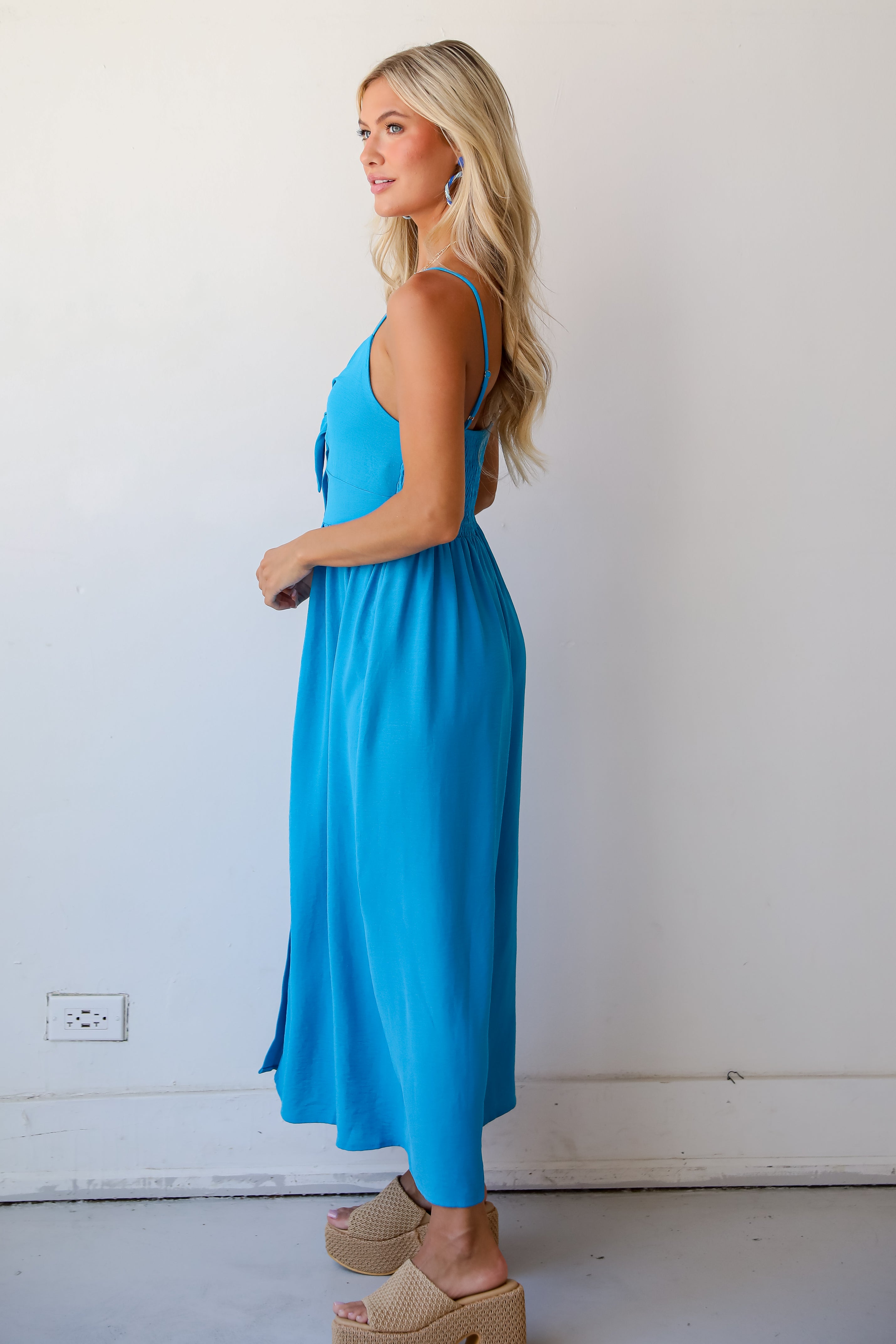 sleeveless blue Tie-Front Midi Dress