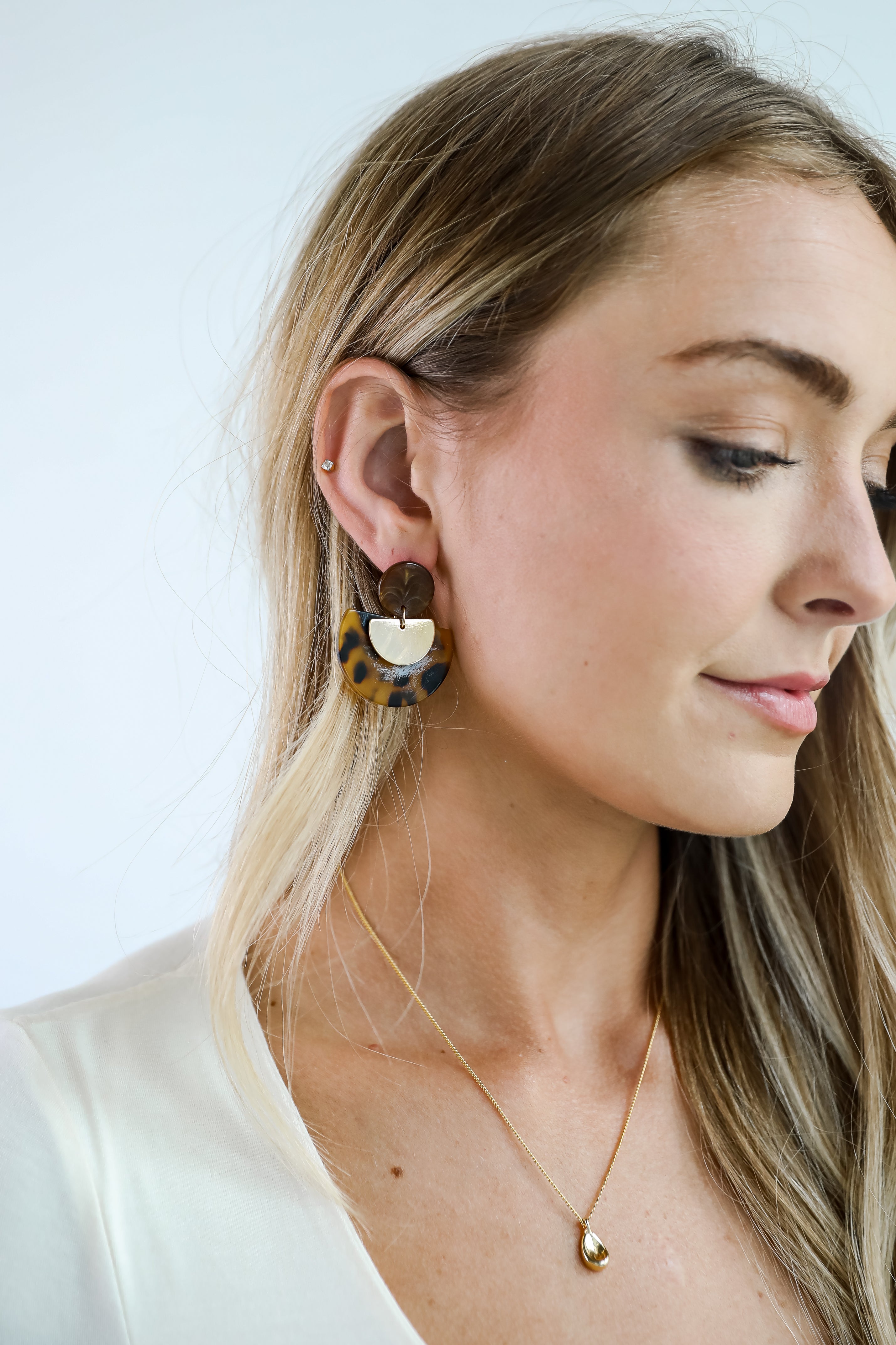 Mara Tortoise Acrylic Drop Earrings