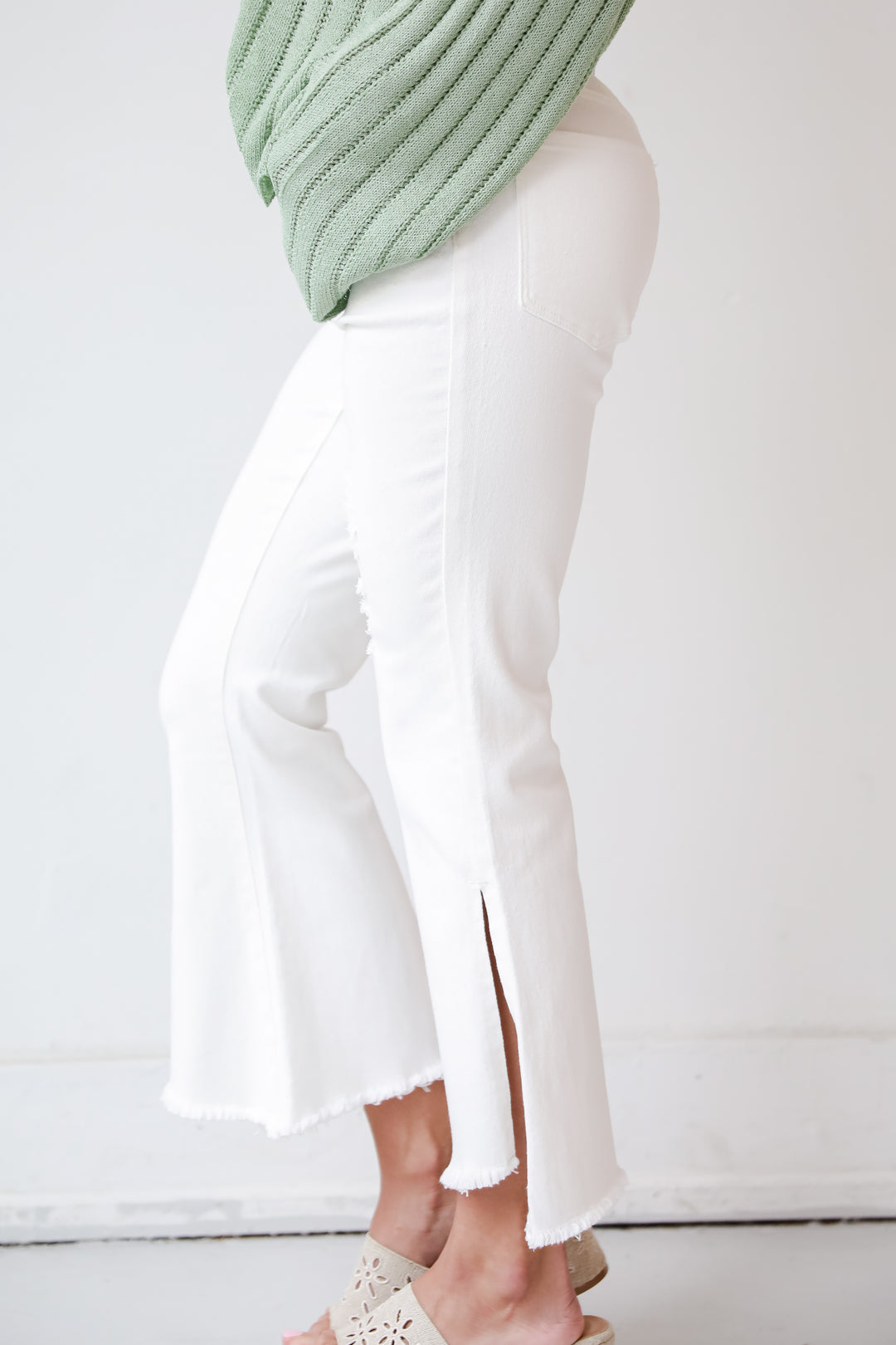 white jeans for women