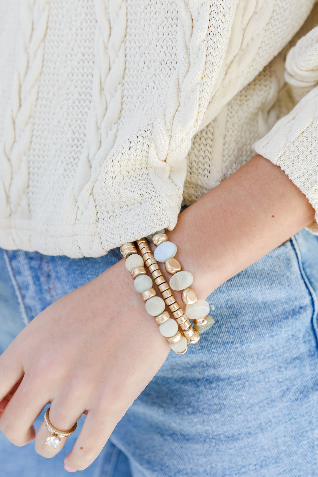 Beaded Bracelet Set in mint on model